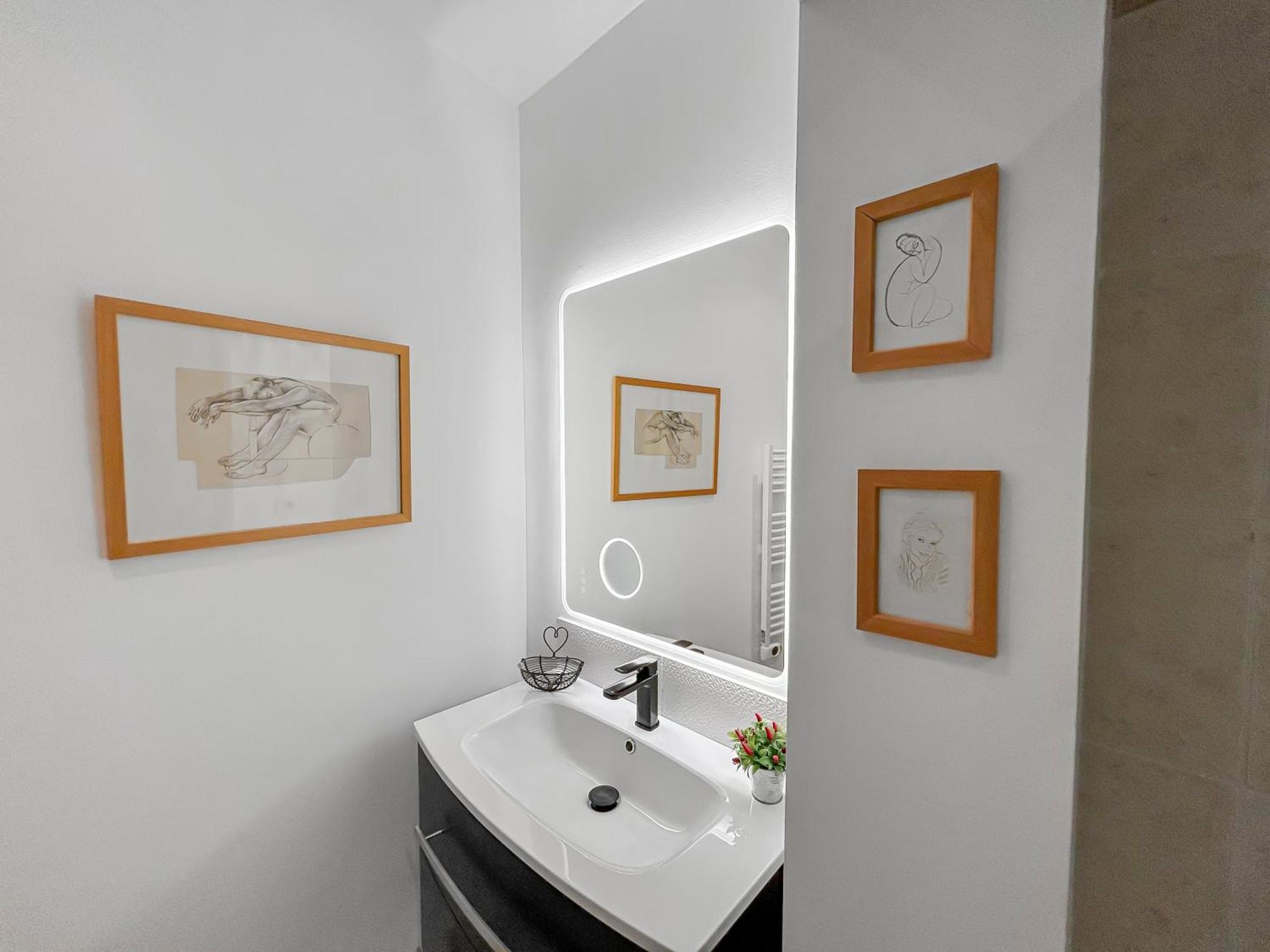 Nid Douillet Au Coeur D'Uzes Apartment Luaran gambar