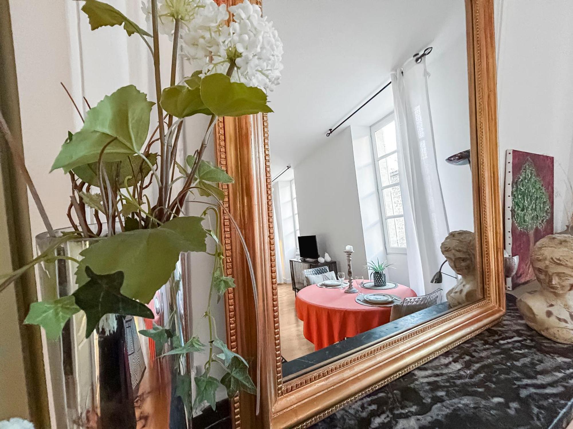 Nid Douillet Au Coeur D'Uzes Apartment Luaran gambar